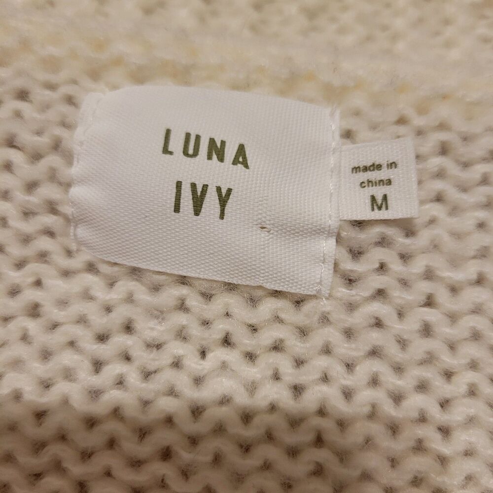 Luna Ivy Ivory Cardigan With Pale Pink 3D Crochet Puff Flowers. Size M. Cozy. - Picture 3 of 12